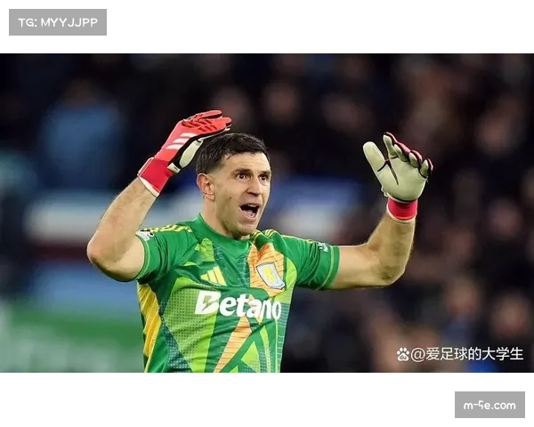 阿斯顿维拉公布大名单，两名速度型边锋回归可供调遣